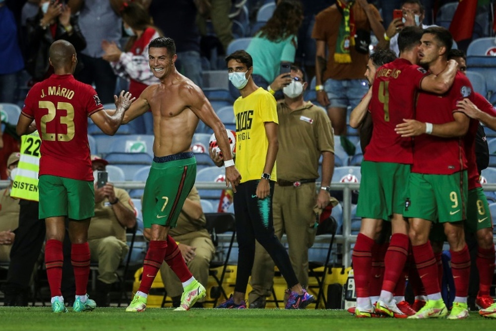Cristiano Ronaldo (2L) has left the Portugal squad. AFP