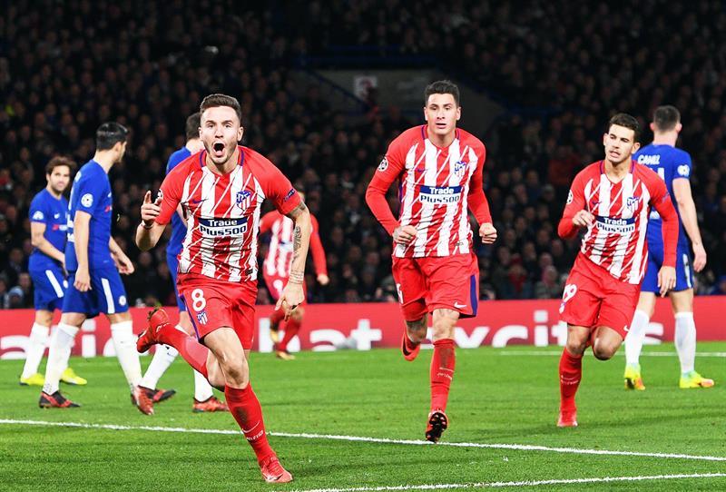 Diego Costa festejó con el público y lo expulsaron Diego Costa festejó con el público y lo expulsaron