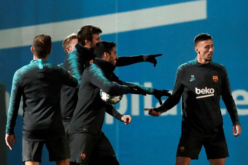FC Barcelone - Ousmane Dembélé sort à la 26e, blessé à la cheville FC Barcelone - Ousmane Dembélé sort à la 26e, blessé à la cheville