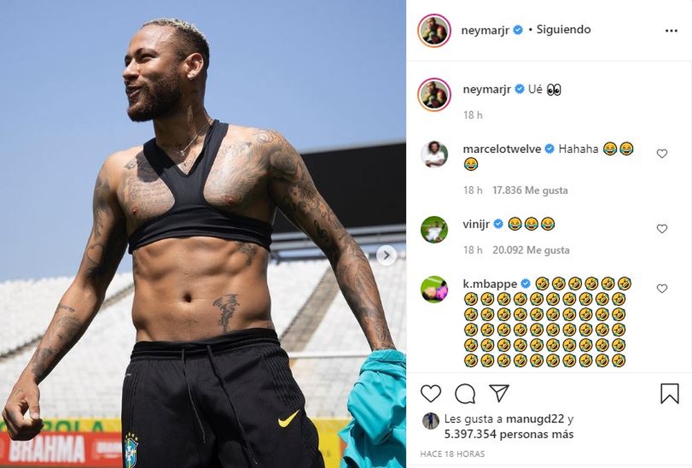 Neymar showed off his abs in the face of criticism about his physique. Instagram/neymarjr