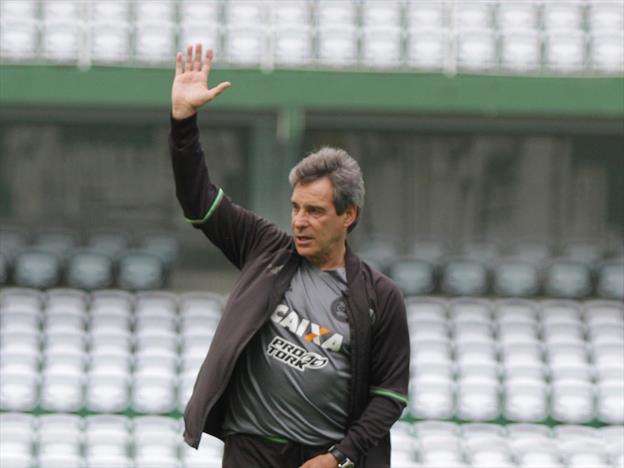 Pin El técnico se hace cargo del'Fla tras la marcha de Rueda. Coritiba Whatsapp Twitter Facebook Comentarios 0