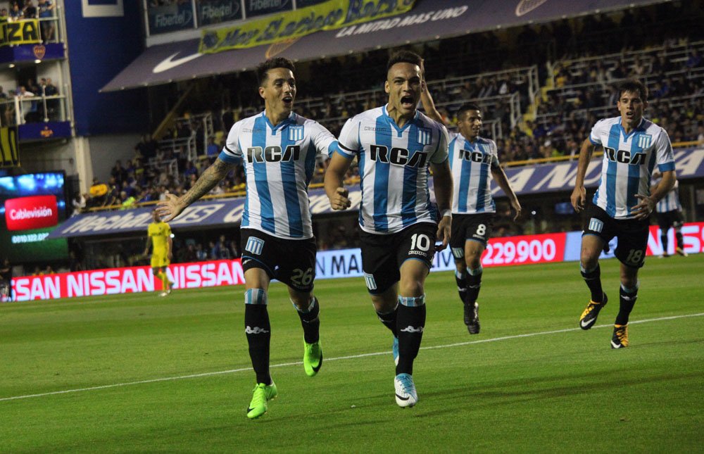 Siguiente Artículo Artículo previo
Pin Lautaro sigue en el punto de mira del Atlético. Racing Club Whatsapp Twitter Facebook Comentarios 2