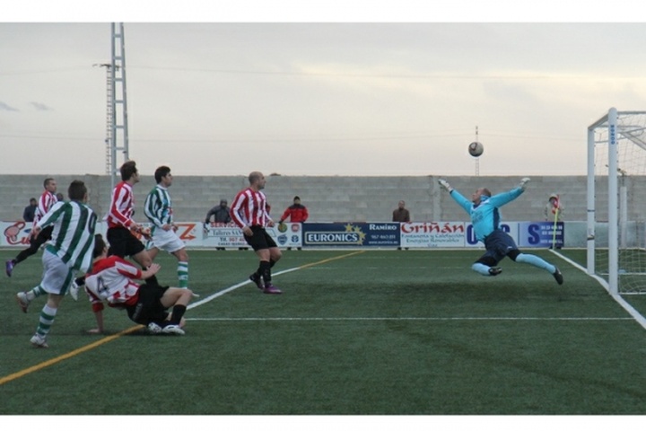 Estádio Municipal de Casas Ibañés