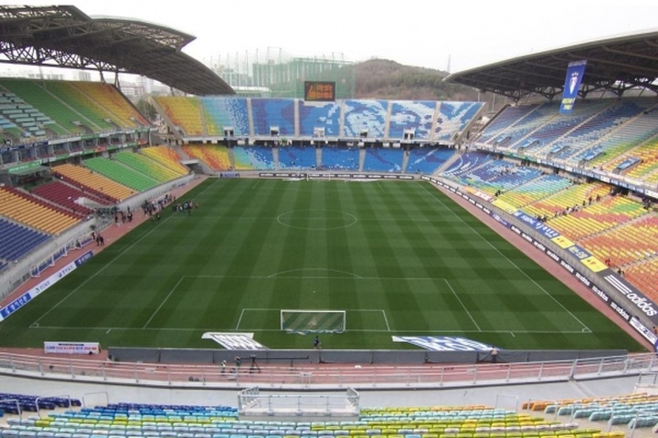 Suwon World Cup Stadium