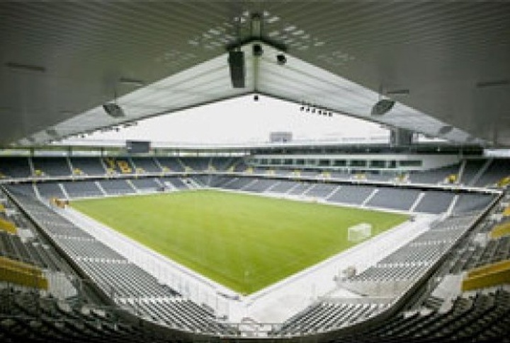 Stade de Suisse