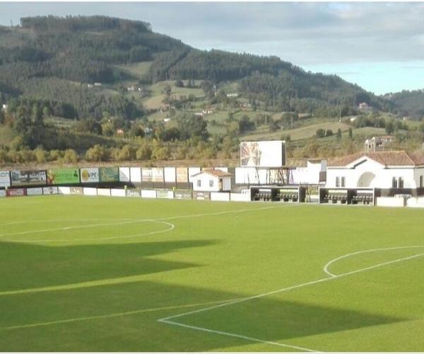 Campo Municipal Les Caleyes