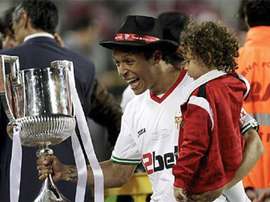 Adriano confía en las posibilidades del Sevilla de hacer un buen papel en LaLiga. EFE