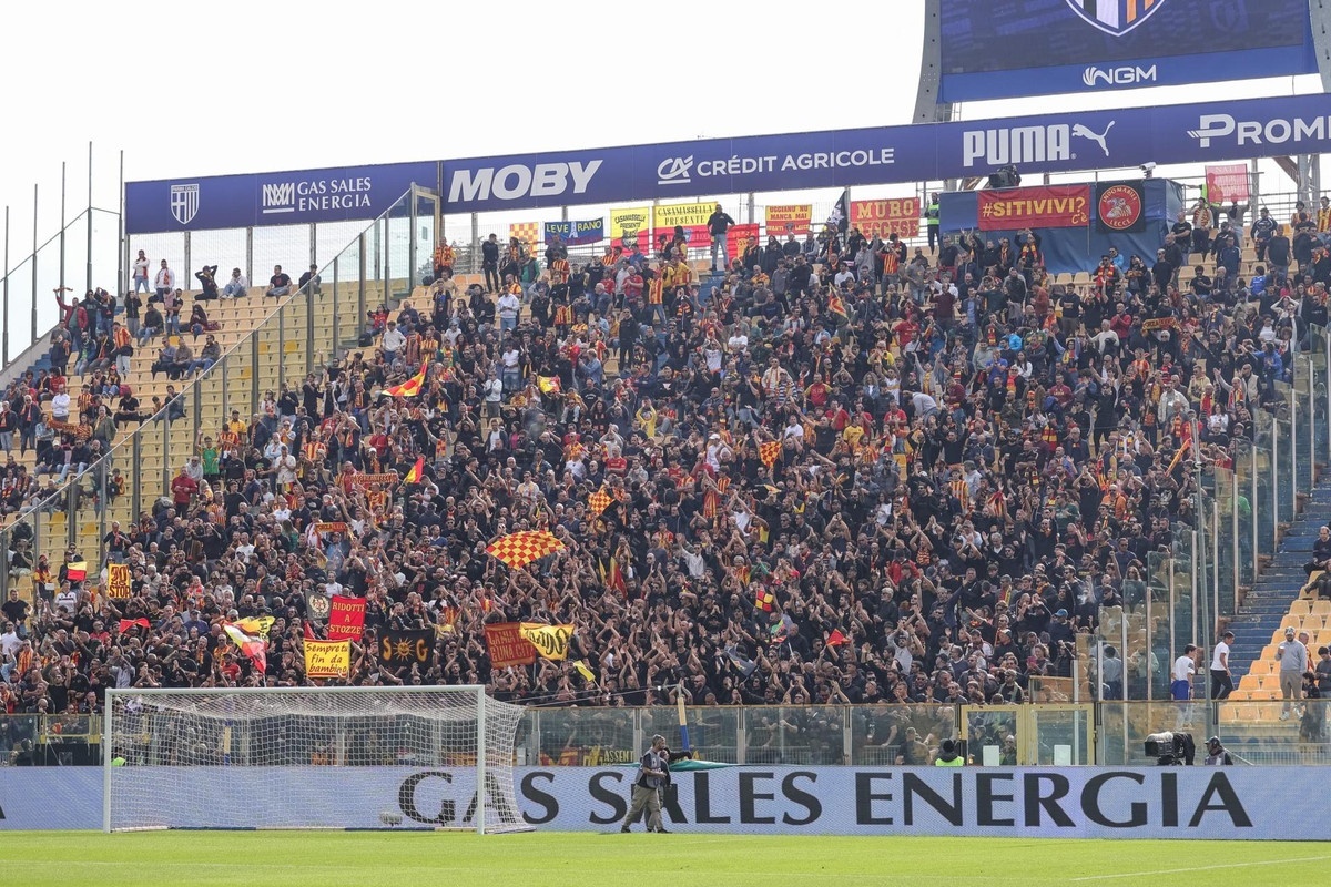 El Lecce se crece y el Pisa se achica contra los 'débiles'