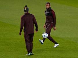AS Romas Seydou Keita (R) believes his side can upset 10-time record champions, Real Madrid, in their last 16 first leg clash