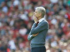 Wenger tiene a tres importantes jugadores entre algodones. AFP