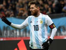 Schelotto cree que el fútbol no le debe nada a Messi. AFP