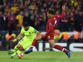 Leboeuf n'y est pas allé de main morte avec Suárez. AFP