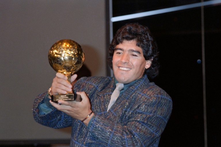 Luz verde para la subasta del Balón de Oro de Maradona