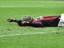 La primera 'cita' pública entre Balotelli y el Milan cumple una década. AFP