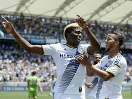 Gyasi Zardes of the Los Angeles Galaxy, pictured (L) with Giovani Dos Santos. BeSoccer