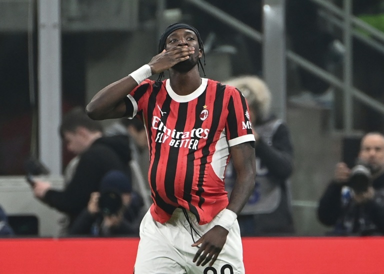 Beşiktaş annonce être "en pourparlers" pour recruter Tammy Abraham de l'AS Roma