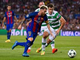 Sviatchenko (d) sale cedido esta temporada del Celtic. AFP