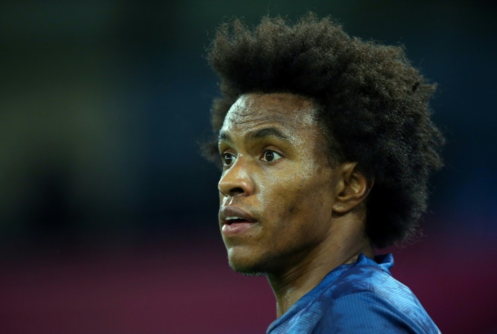 Willian recebe visita de órgão da saúde e Corinthians estranha.