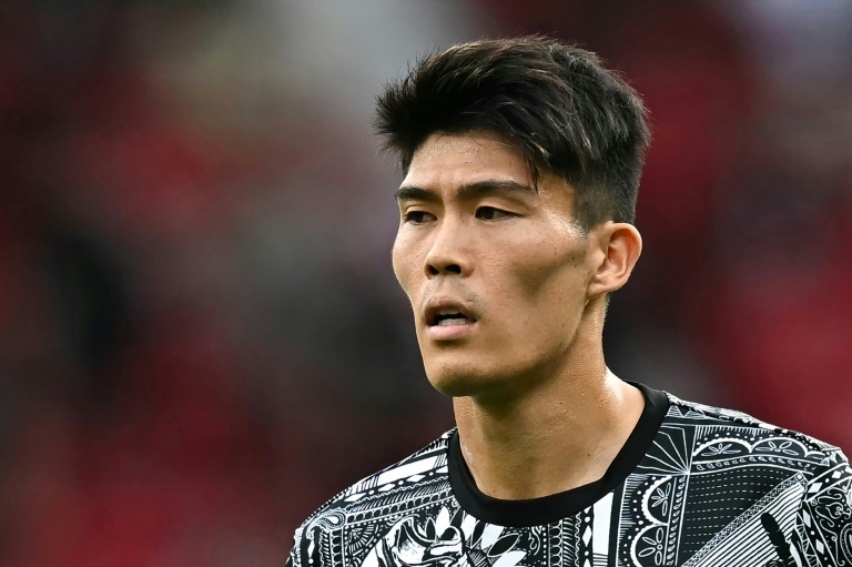 El Arsenal rescinde el contrato de Tomiyasu