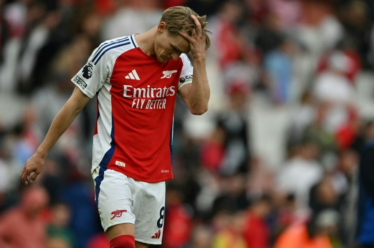 Odegaard demande aux Gunners de "rester soudés" après l'élimination en Ligue des champions