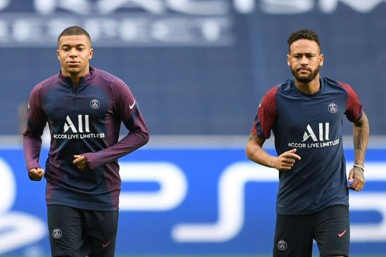 Champions League Final Eight Kicks Off As Psg And Atalanta Clash