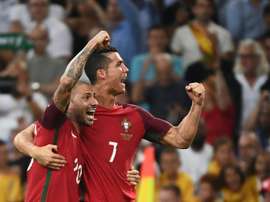 Crouch conhecia Quaresma, mas não Ronaldo. AFP