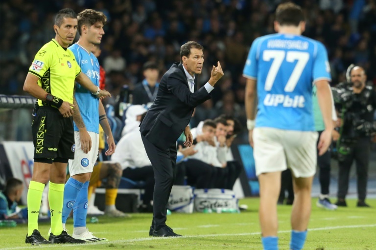 Tre assenti tra i convocati del Napoli per l'Inter