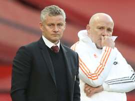 Man Utd aim to bounce back as Arsenal face acid test at Liverpool