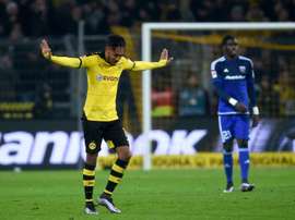 Dortmunds Pierre-Emerick Aubameyang (L) celebrates during the first division Bundesliga football match of Borussia in Germany on January 30, 2016