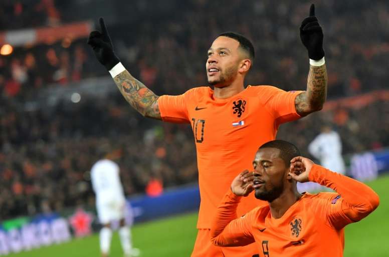En Los Paises Bajos Aseguran Que El Barca Fichara A Depay Y A Wijnaldum Besoccer