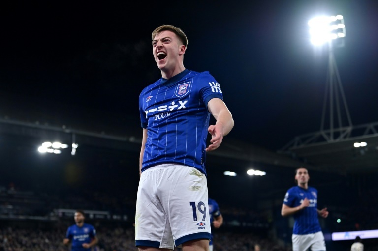 Chelsea edge out Premier League rivals in Liam Delap pursuit