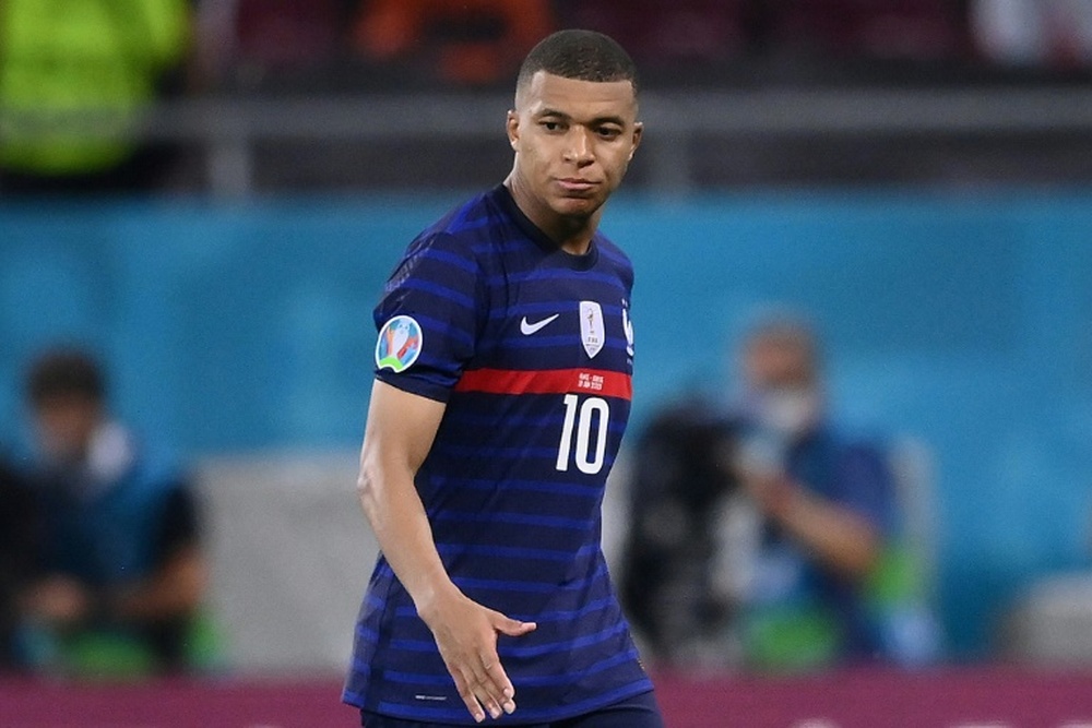 Ausência de Mbappé na Supercopa tem a ver com o Real Madrid? AFP