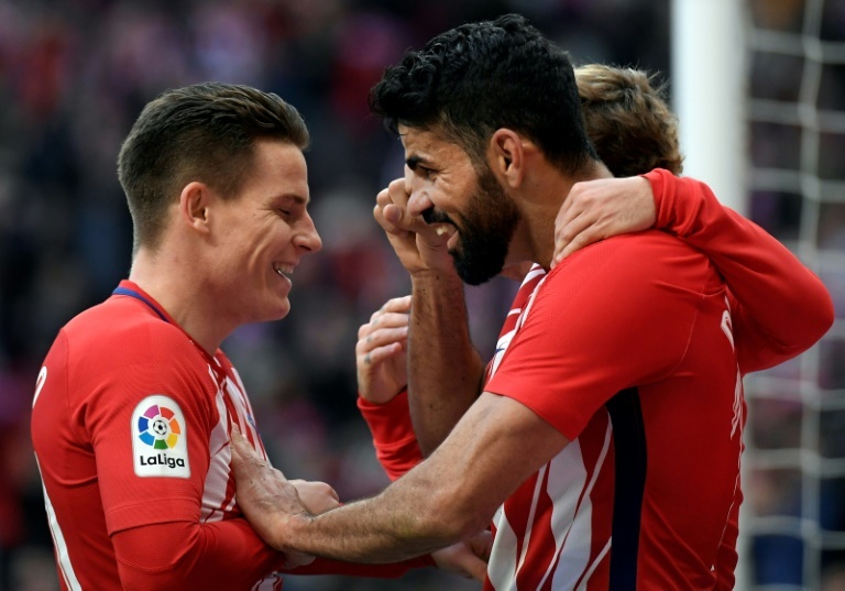 Siguiente Artículo Artículo previo
Pin Diego Costa insinuó que los colegiados le tienen manía. AFP Whatsapp Twitter Facebook Comentarios 3