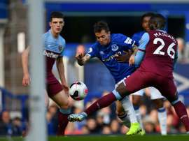 O Everton pede dez milhões por Bernard. AFP