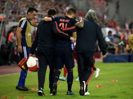 Lucas Hernández poderia ter afetado o ligamento do tornozelo direito. AFP