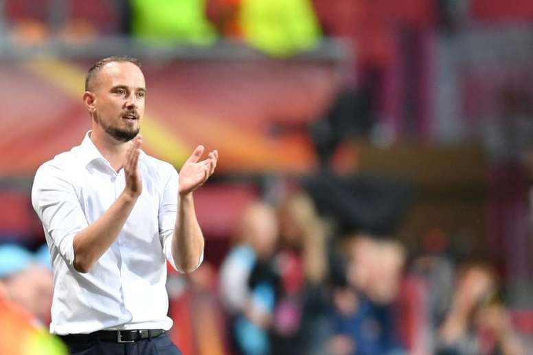Mark Sampson fue acusado de racismo mientras dirigía a la Selección Femenina Inglesa. AFP/Archivo