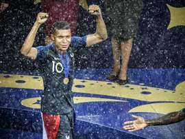 Platini habló de Kylian Mbappé. AFP