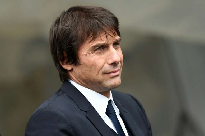 Chelseas Antonio Conte, seen December 3, 2016, coaches a team that has scored 22 goals and conceded just two in their winning streak