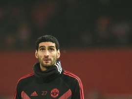 Fellaini admet que le PSG l'a contacté. AFP