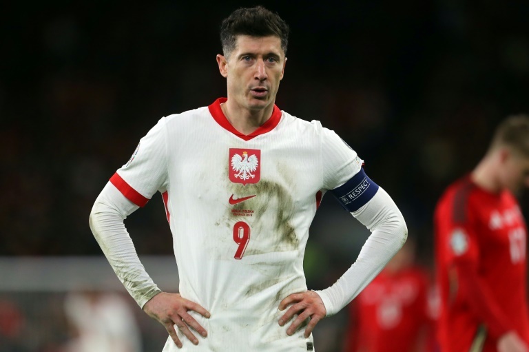 Lewandowski lascia la Polonia: frattura totale con il ct e lo spogliatoio
