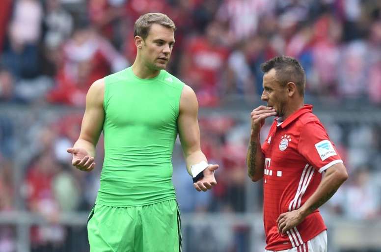 Rafinha Bayern Munich Defender Signs New Contract Besoccer