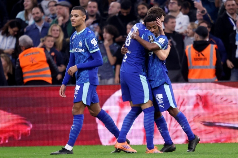 Manita y liderato provisional para un Marsella intratable