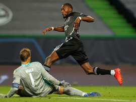 Karl Toko Ekambi sort ses griffes. afp