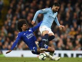 Gündogan renovou com o City. AFP