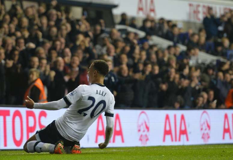 Dele Alli Signs New Five Year Tottenham Deal Besoccer