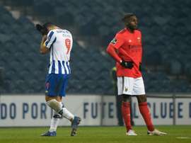 Taremi scores, gets sent-off as Porto and Benfica draw. AP