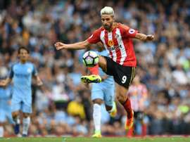 Sunderlands Italian striker Fabio Borini controls the ball during the English Premier League football match between Manchester City and Sunderland