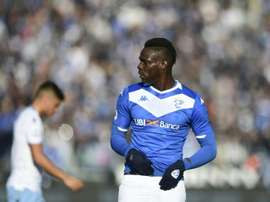 Balotelli receives quickfire red card after ref rant. AFP