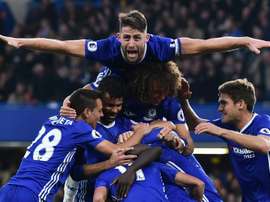 Cahill sucede a John Terry. AFP