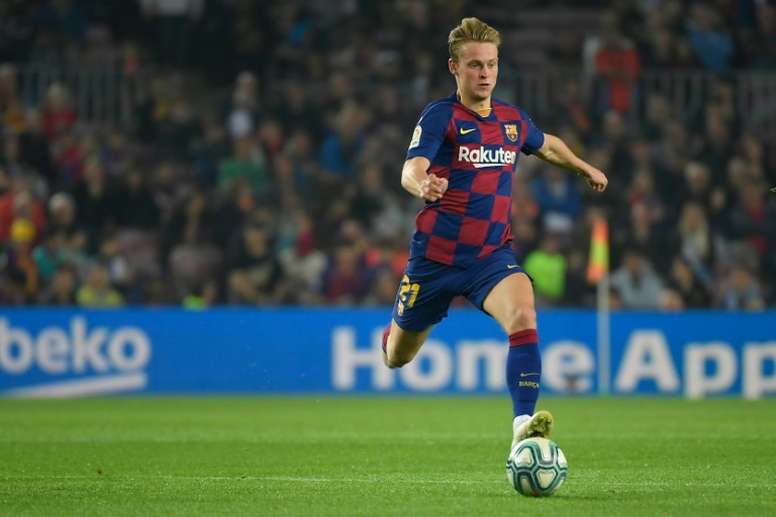 Trouble For Barca Frenkie De Jong Injured Besoccer